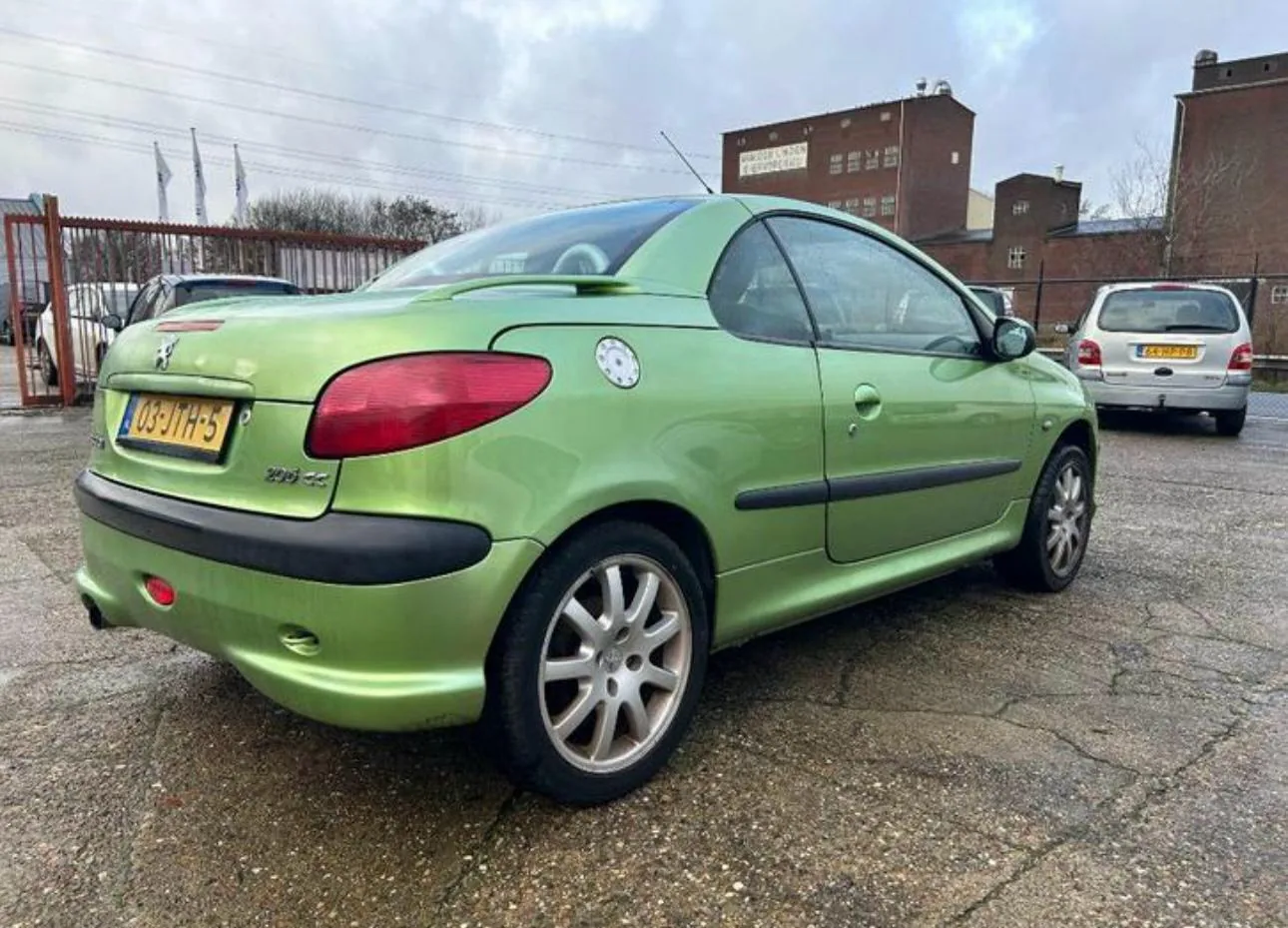 Green Peugeot vehicle in the Netherlands